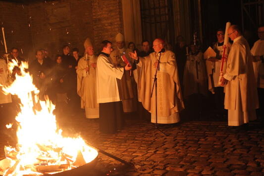 osterpredigt-von-bischof-dr-konrad-zdarsa-gottes-taten-in-unserem-alltaeglichen-christsein-bezeugen932162