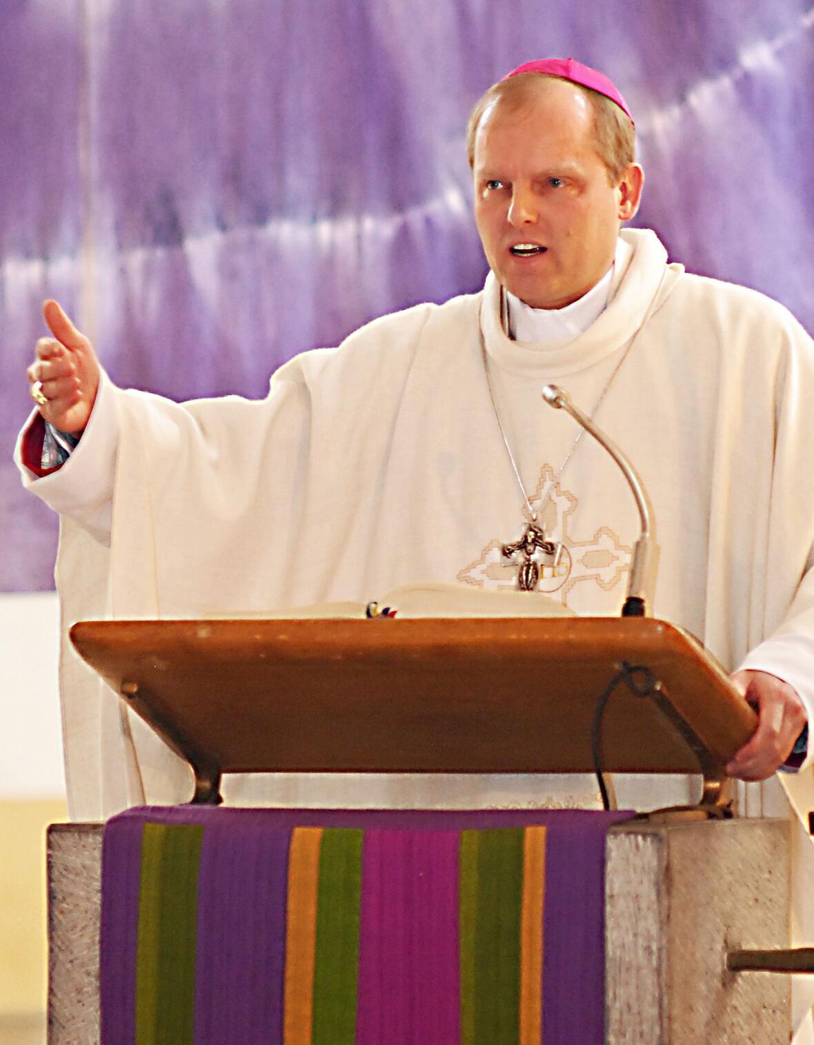 Weihbischof Florian Wörner besuchte das Josefinum und feierte den Festgottesdienst zum Josefstag. Fotos: KJF/Karg