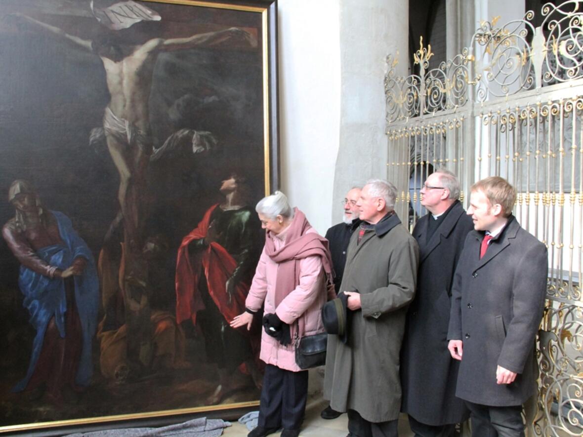 Edith Wollschläger, Stefan Hundbiß, Burkhart Wollschläger, Bischofsvikar Karlheinz Knebel und Diözesankonservator Dr. Michael Schmid (von links).
