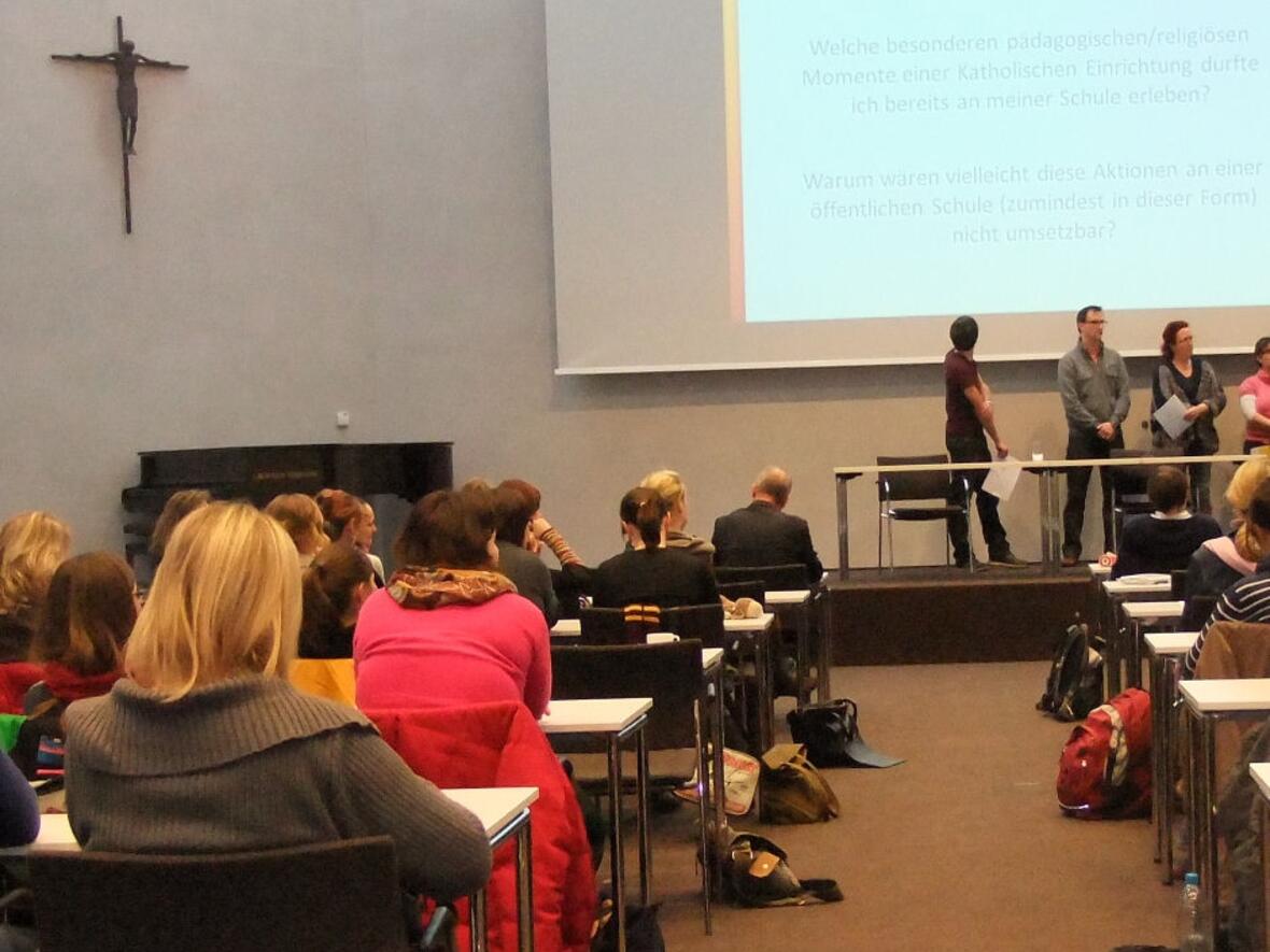 schulung-neuer-lehrerinnen-und-lehrer-im-haus-st-ulrich902214