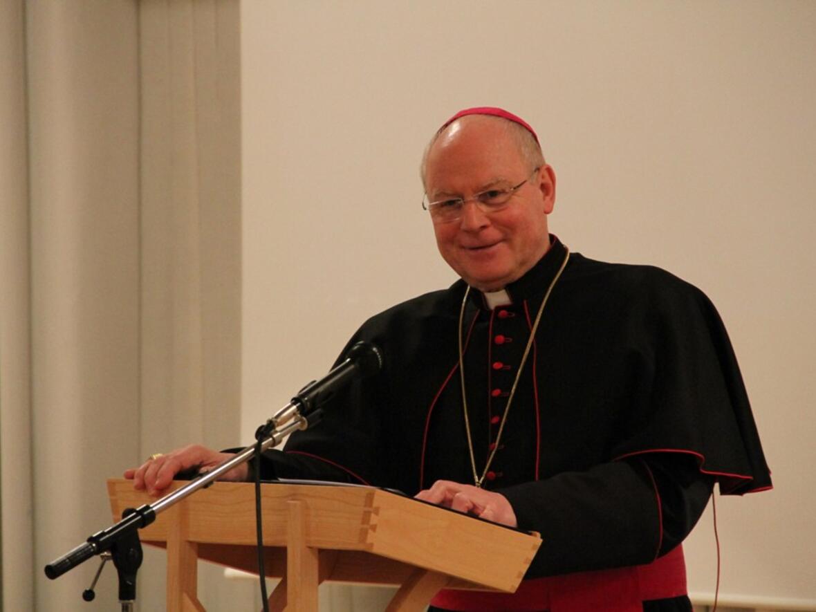 Bischof Konrad beim Treffen mit den Gottesdienstbeauftragten in Dillingen