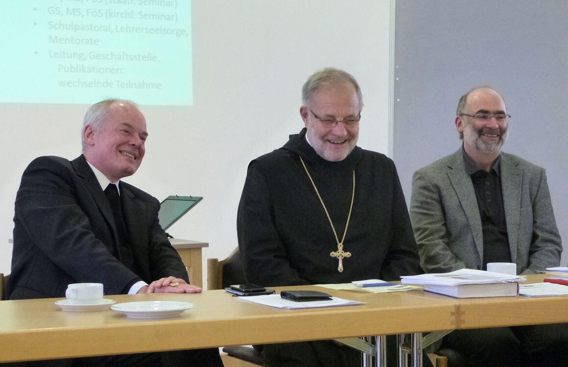 neu-gewaehlter-erzabt-von-st-ottilien-bei-klausurtagung-der-bischoeflichen-abteilung-schule-und-religionsunterricht884312