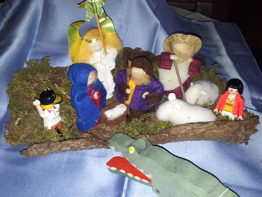 Eine "Krippe mit Krokodil" hat Weihbischof Anton Losinger. 