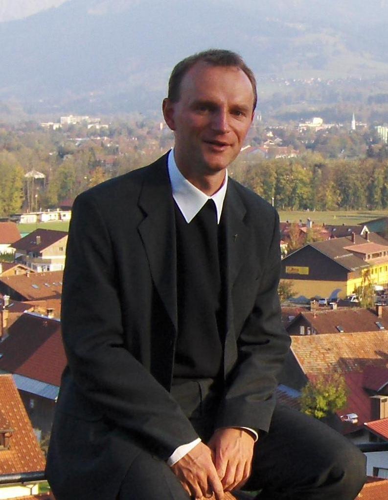 Pfarrer Bernhard Waltner erzählte in Meitingen über seinen persönlichen Berufungsweg.