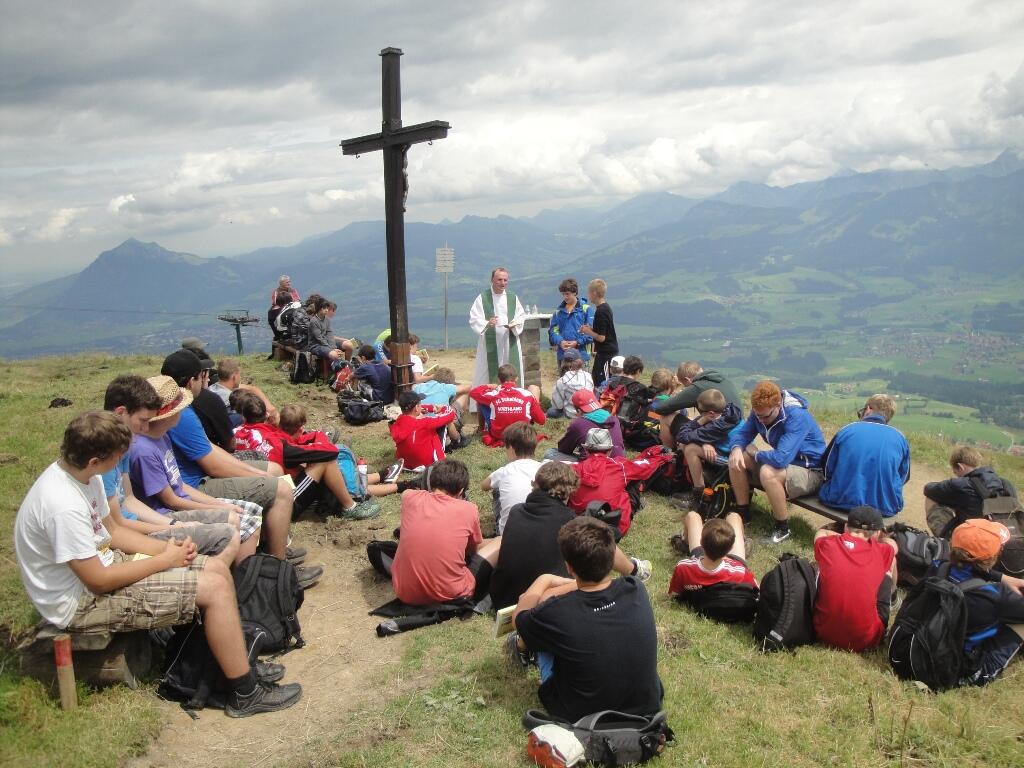 Beim Gottesdienst auf dem Weiherkopf griff Pfarrer Bernhard Waltner die Worte der Bergpredigt auf