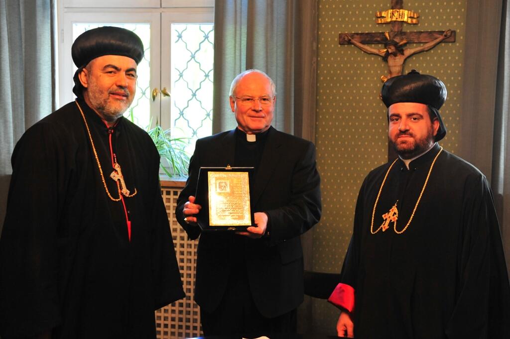 syrische-erzbischoefe-zu-gast-bei-bischof-konrad-zdarsa725956