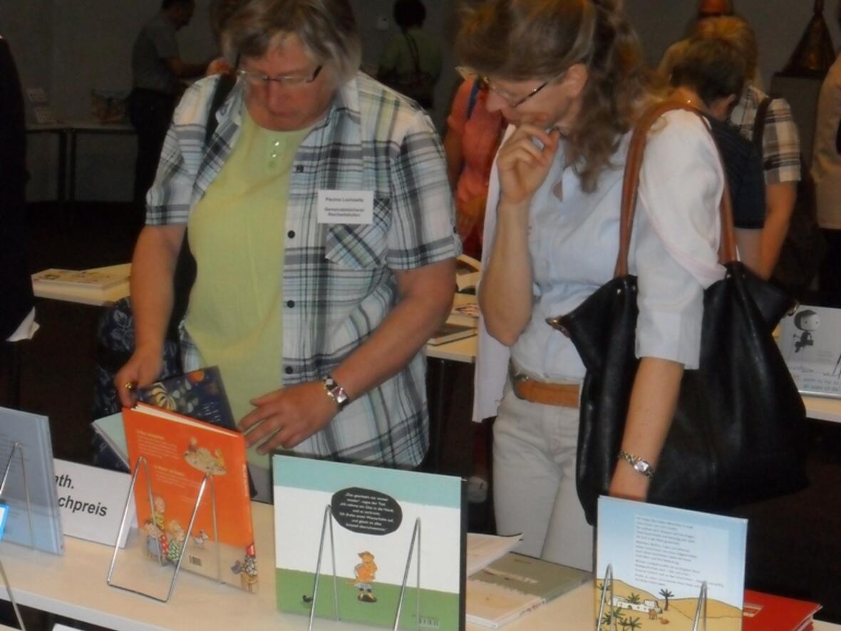 Die Tagungsteilnehmer informierten sich über Religion in der Kinder- und Jugendliteratur der Gegenwart