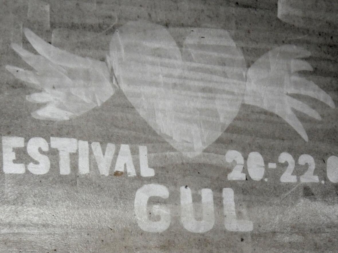 Das fertige Bild an der Wand. 