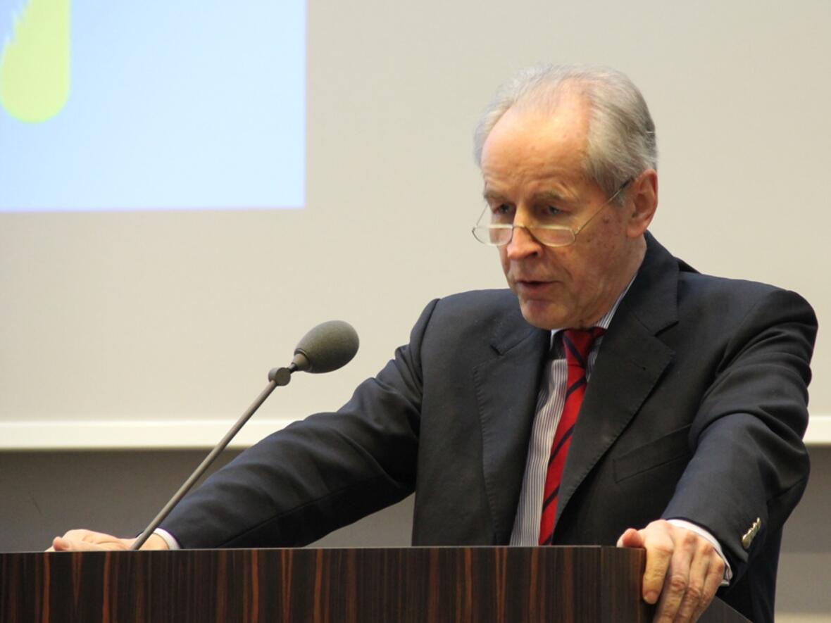 Prof. Dr. Christian Pfeiffer referierte im Rahmen der Jugendwerkwoche 2012 im Haus Sankt Ulrich.