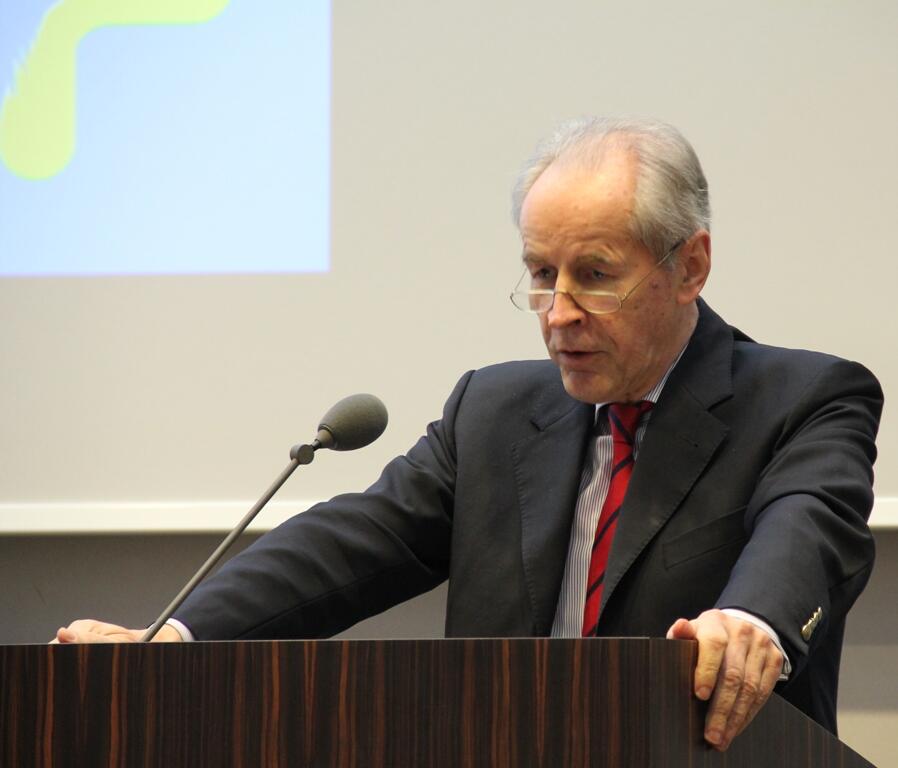 Prof. Dr. Christian Pfeiffer referierte im Rahmen der Jugendwerkwoche 2012 im Haus Sankt Ulrich.