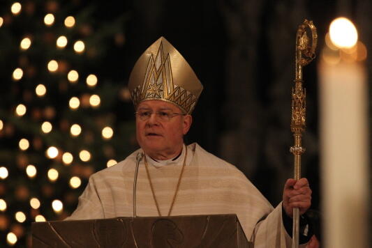 Bischof Dr. Konrad Zdarsa predigte in der Christmette am Heiligen Abend im Hohen Dom zu Augsburg - Fotos: © Annette Zoepf | http://sites.google.com/site/havecamerawilltravelde/