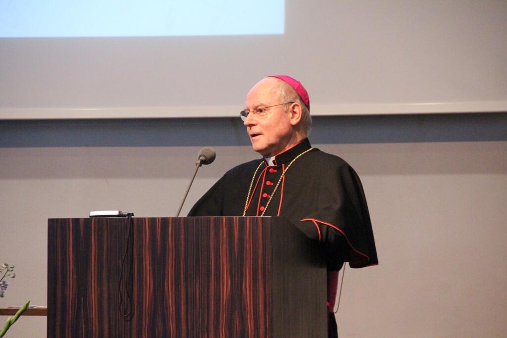 religionslehrer-bilden-sich-weiter536791