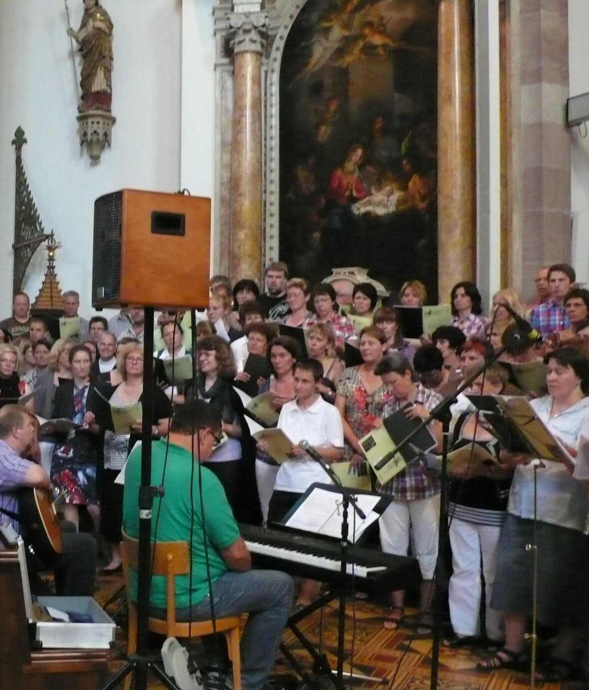 Vier Tage lang haben fast 90 Teilnehmer Neue Geistliche Lieder gesungen. 