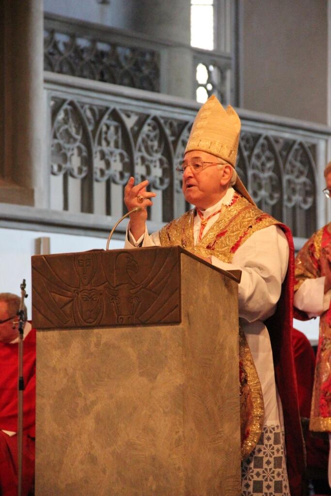 pontifikalamt-zu-pfingsten-mit-kardinal-walter-brandmueller-im-hohen-dom-zu-augsburg508064