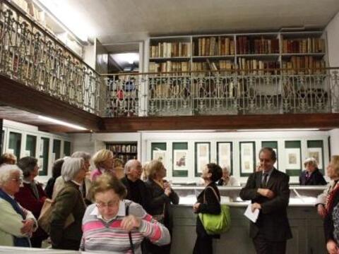 Mitglieder, Förderer und Freunde des SkF besuchten Staats- und Stadtbibliothek Augsburg . Foto: SkF.