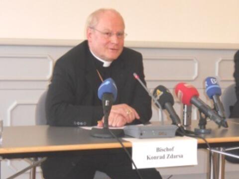 Konrad Zdarsa, Bischof der Gastgeberdiözese Augsburg. 