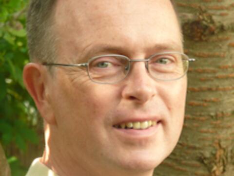 Dr. Pascal Gläser veranstaltet ab 18. Februar in Augsburg ein "teenstar"- Ausbildungsseminar.