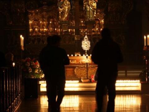Über 500 Kerzen brannten in der Stadtpfarrkirche Maria Himmelfahrt in Landsberg.