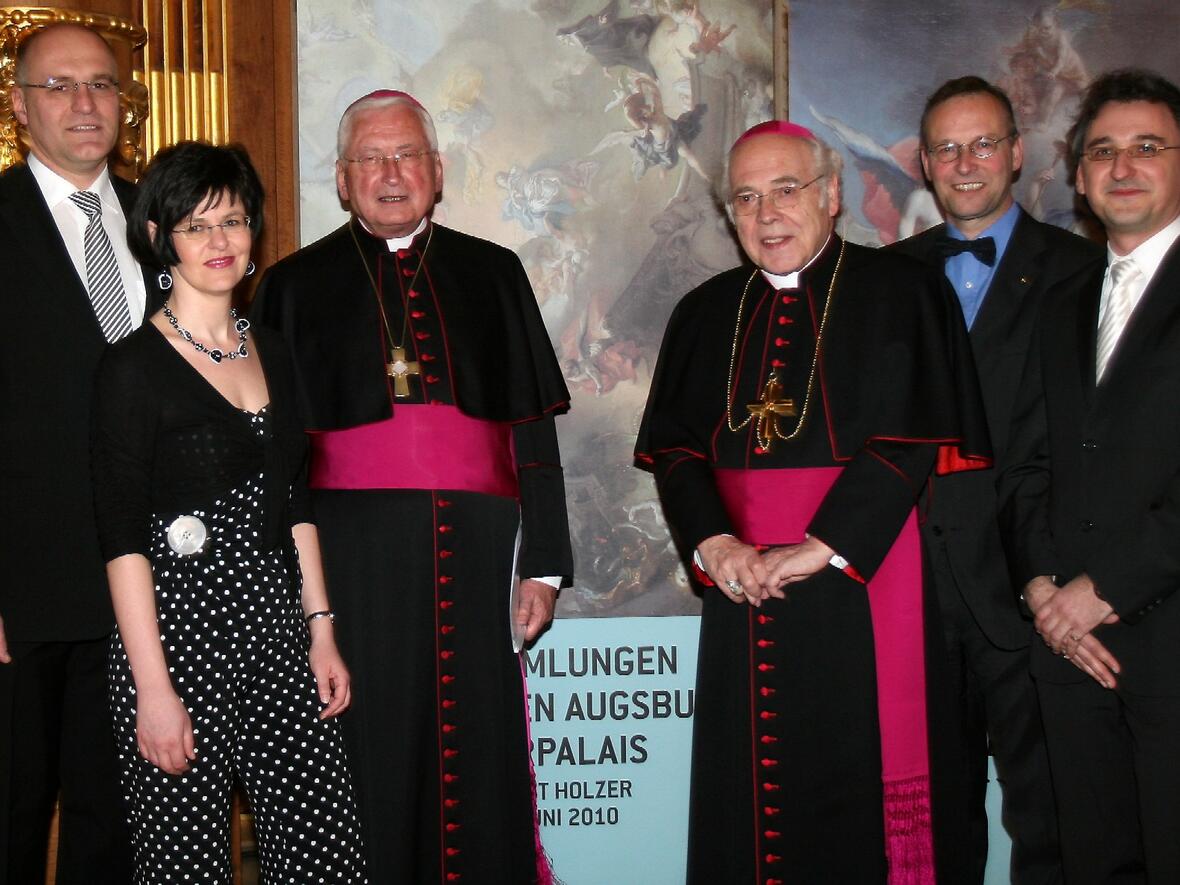 V.l. OB Dr. Kurt Gribl, Melanie Thierbach, Direktorin des Diözesanmuseums St. Afra, Bischof Dr. Walter Mixa, WB Josef Grünwald, Dr. Wolfgang Meighörner, Direktor des Ferdinandeums, und Dr. Christof Trepesch, Direktor der Kunstsammlungen Augsburg bei der Ausstellungseröffnung im Goldenen Saal des Augsburger Rathauses.