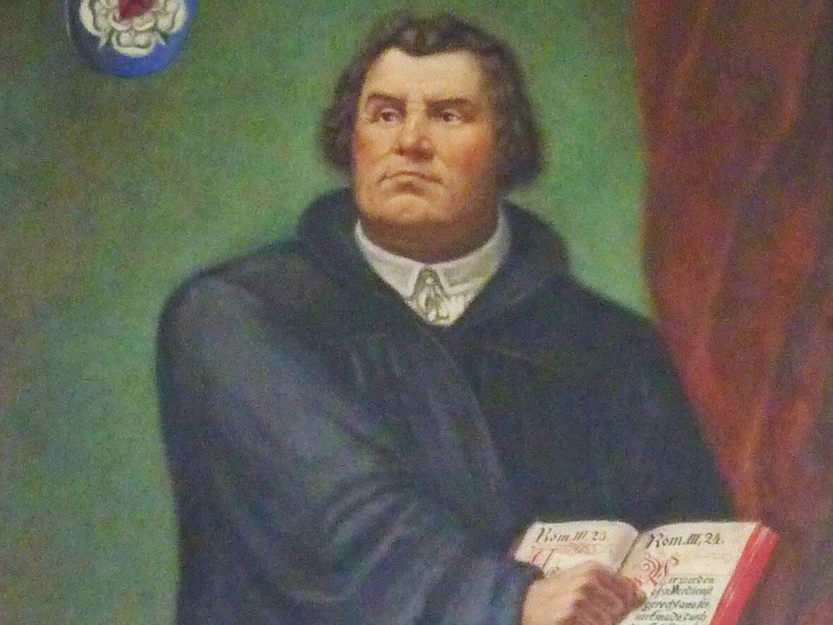 Martin Luther in der evangelischen Pfarrkirche St. Nikolaus in Bächingen (Foto: Reinhard Hauke / Wikimedia)