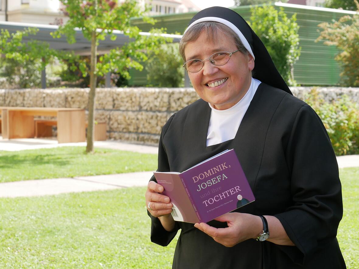 Die Autorin Sr. Lucia Tremel CSJ ist Konvent-Oberin im Ursberger Mutterhaus der St. Josefskongregation (Foto: Dominikus-Ringeisen-Werk)
