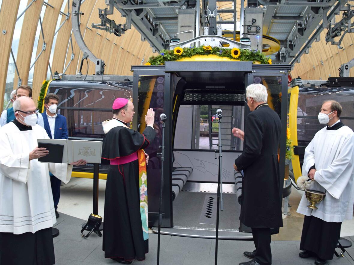 Segnung der neuen Nebelhornbahn - Bischof Bertram zur Bedeutung des Gipfelkreuzes 