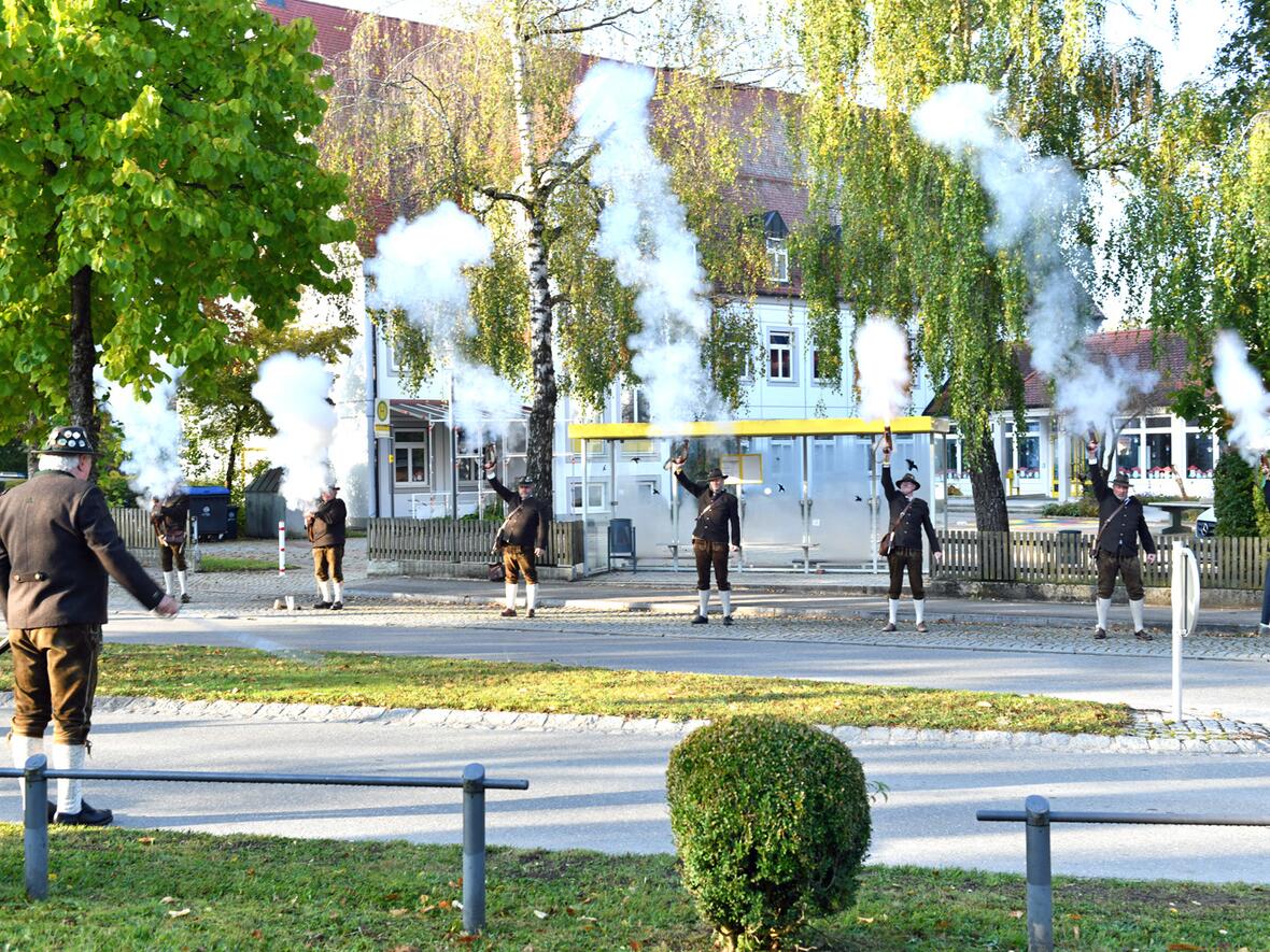 Kindergartenneubau in Wiedergeltingen gesegnet - Bischof Bertram: „Ihr Kinderhaus ist ein Gotteshaus“