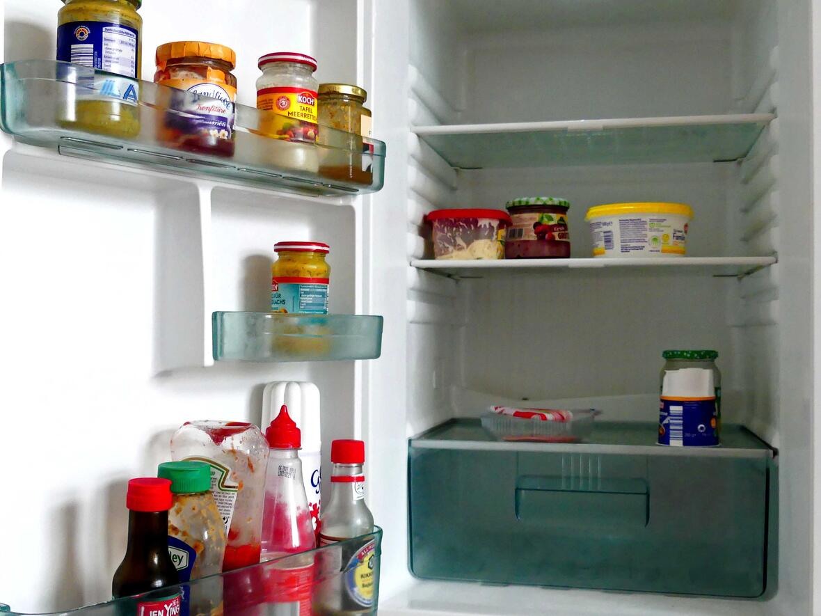 Viele Menschen in unserer Gesellschaft sind auf Unterstützung angewiesen. Daher ruft die Caritas zu Lebensmittelspenden auf. (Foto: Elis Eiwi, in Pfarrbriefservice.de)