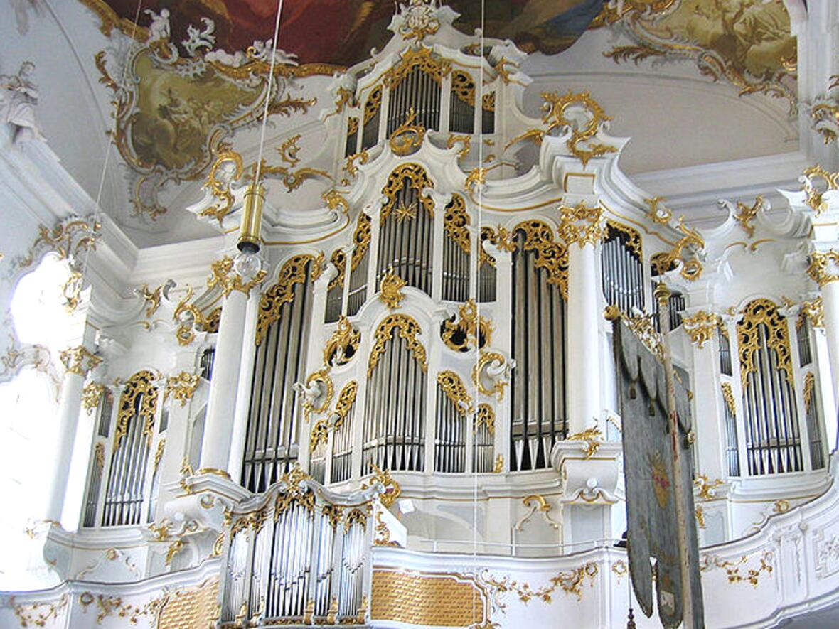 Beim Organistenkurs steht auch die "Große Roggenburgerin" im Fokus. (Foto: Amt für Kirchenmusik)