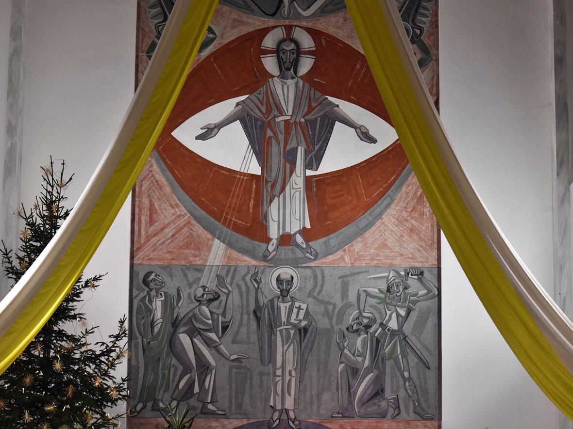 Paulusfresko in der Apsis der Pfarrkirche in Leipheim (Fotos: Leander Stork / pba)