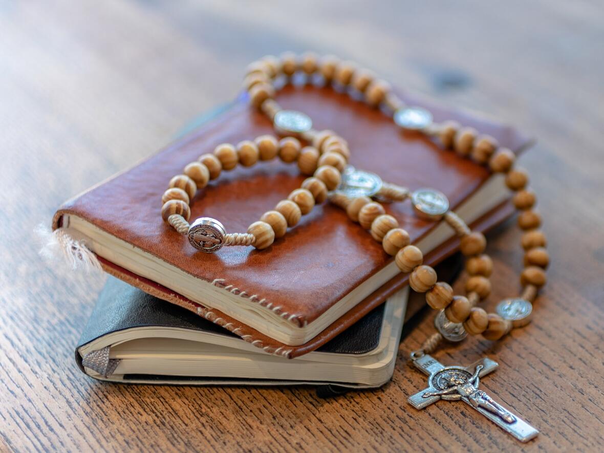 Rosenkranzgebet mit Bischof Bertram (Foto: Pixabay)