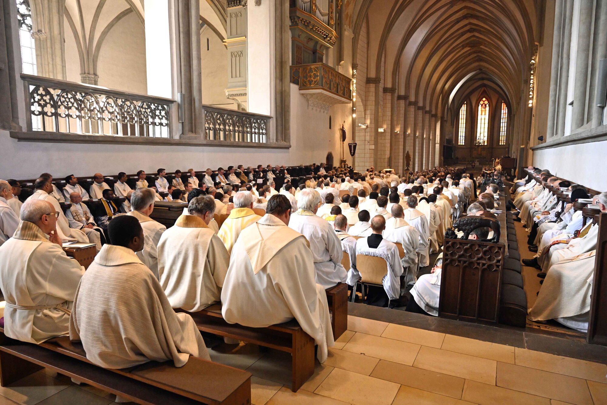 04_Chrisammesse_Weihe der heiligen Öle (Foto Nicolas Schnall pba)