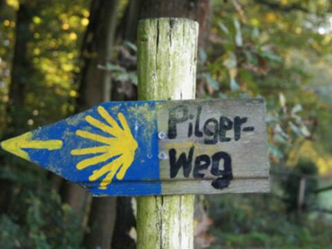 Pilgern auf dem Bayerisch-Schwäbischen Jakobsweg (Foto: Männerseelsorge)