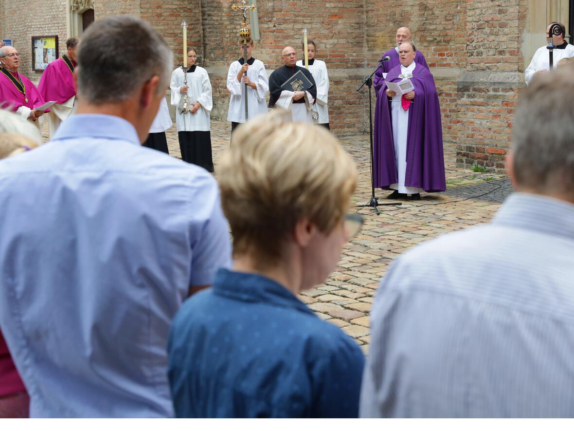Geistliche Einstimmung im Dom