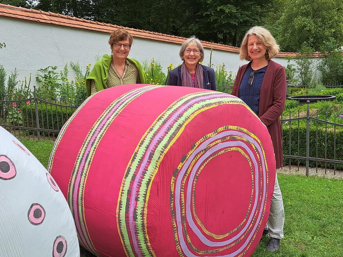 Zu Gast bei Radio Augsburg Cappuccino: (v.l.) Christine Hofmann-Brand, Beate Spiegel und Gudrun Szczepanek vom Museum Oberschönenfeld (Foto: Radio Augsburg)