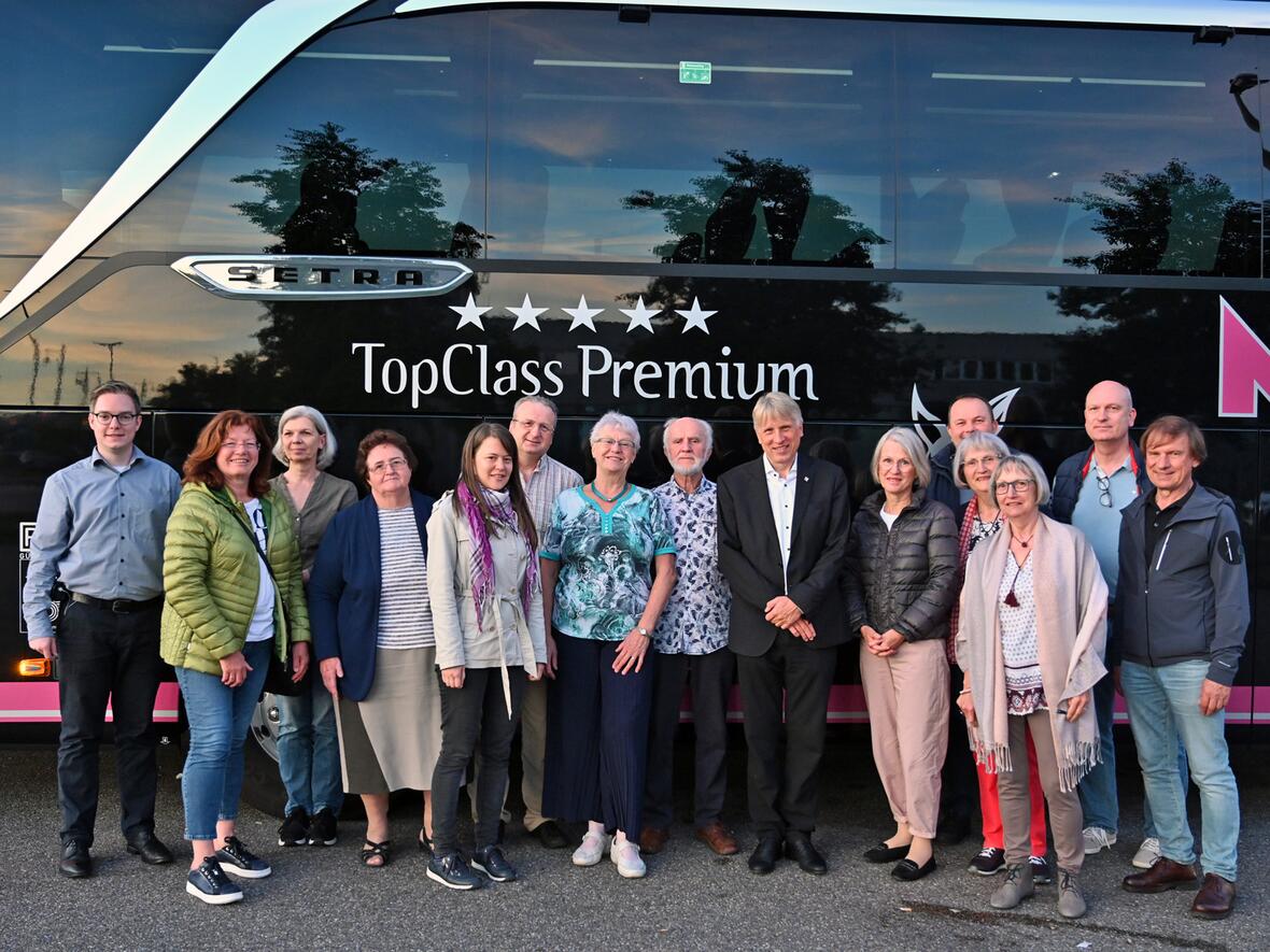 Die Bistumsdelegation um Domkapitular Dr. Thomas Groll auf dem Weg nach Brüssel (Foto: Julian Schmidt / pba)