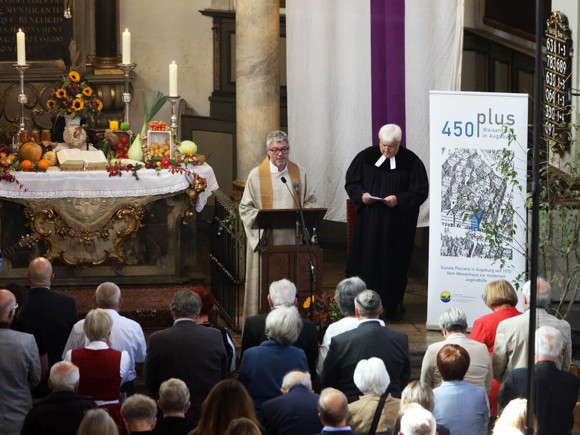 Ökumenischer Festgottesdienst in Evangelisch-Hl. Kreuz (Foto: Annette Zoepf)