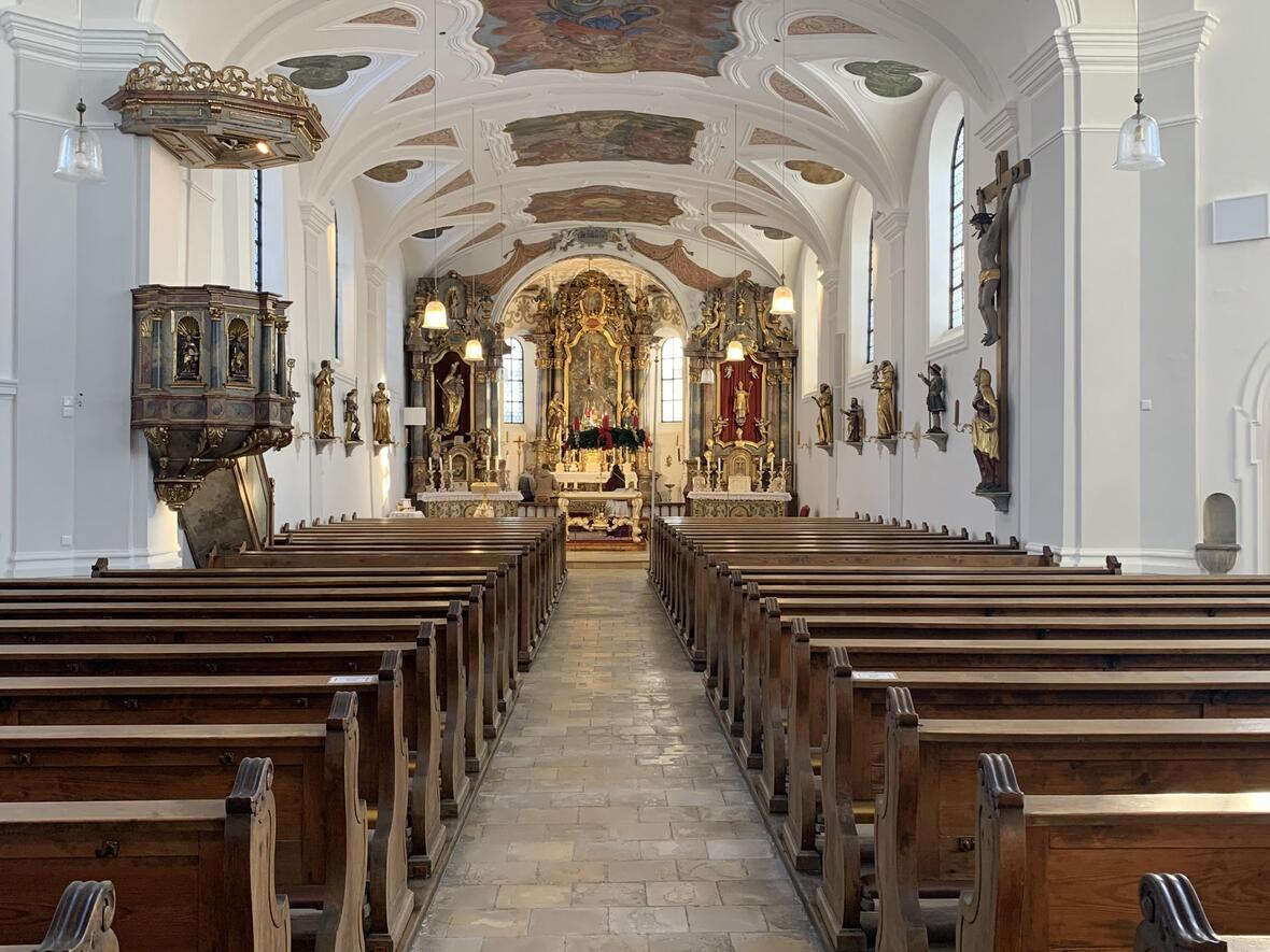 Die Kirche wurde gereinigt und erhielt einen neuen Anstrich, die Vergoldung wurde erneuert und auch am Dachstuhl und an der Konstruktion erfolgten umfangreiche Renovierungsmaßnahmen. 