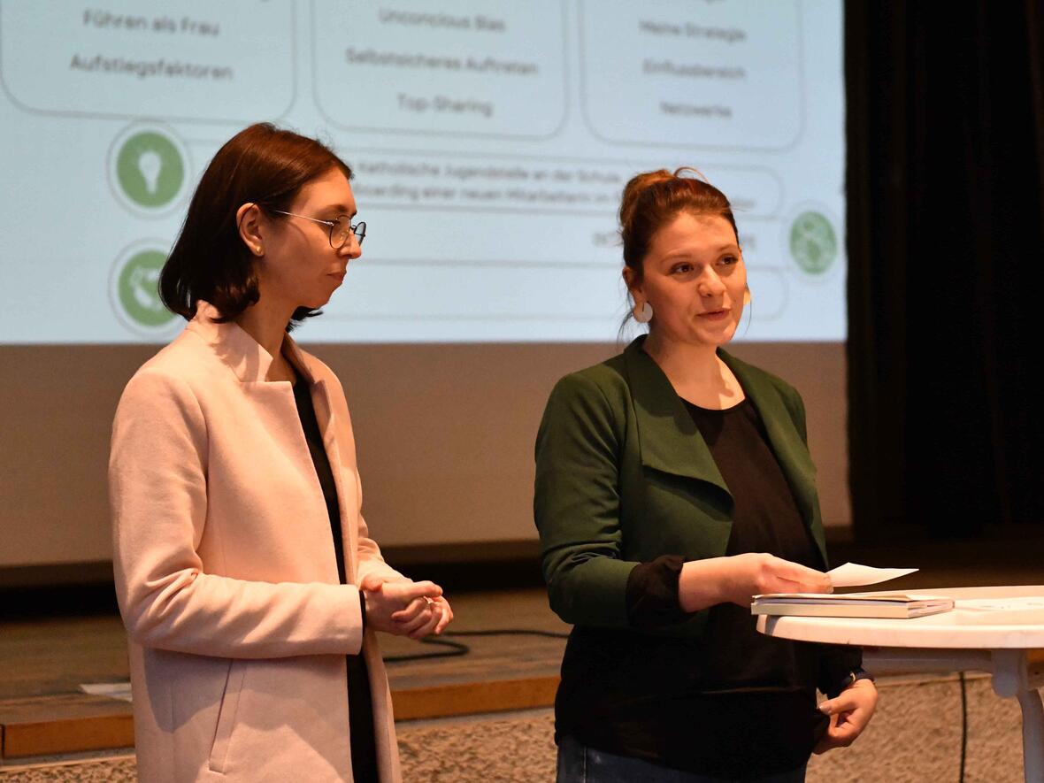 Über ihre verschiedenen Berufs- und Karrierewege haben an diesem Montag weibliche Führungskräfte im Bistum Augsburg bei einer Infoveranstaltung berichtet. Auch das Frauenförderprogramm "Kirche im Mentoring" wurde vorgestellt. (Fotos: Maria Rösch / pba)