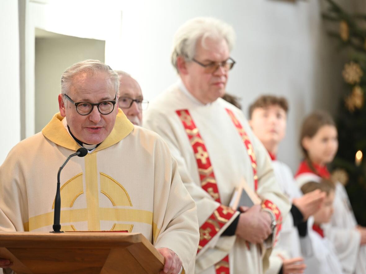 Der Anhauser Pfarrer Max Ziegler (Foto: Julian Schmidt / pba)