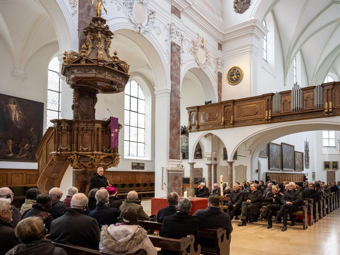 Die Fokolare kamen zu einem ökumenischen Gebet in der Annakirche zusammen, wo 25 Jahre zuvor die Gemeinsame Erklärung unterzeichnet worden war.