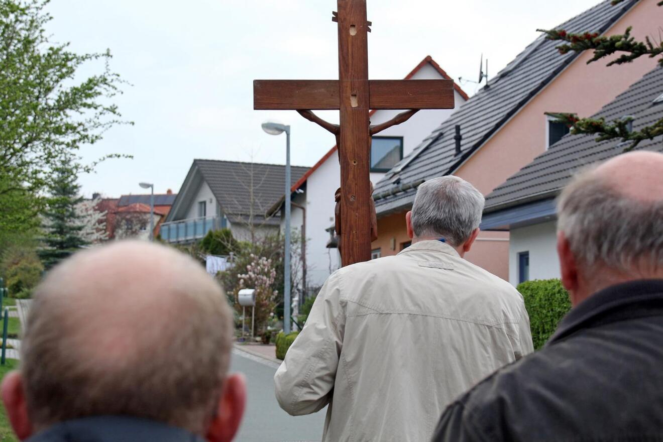 Die Männerseelsorge bietet auch heuer wieder Nachtwallfahrten für Männer am Gründonnerstag an (Foto: Peter Weidemann, in pfarrbriefservice.de)