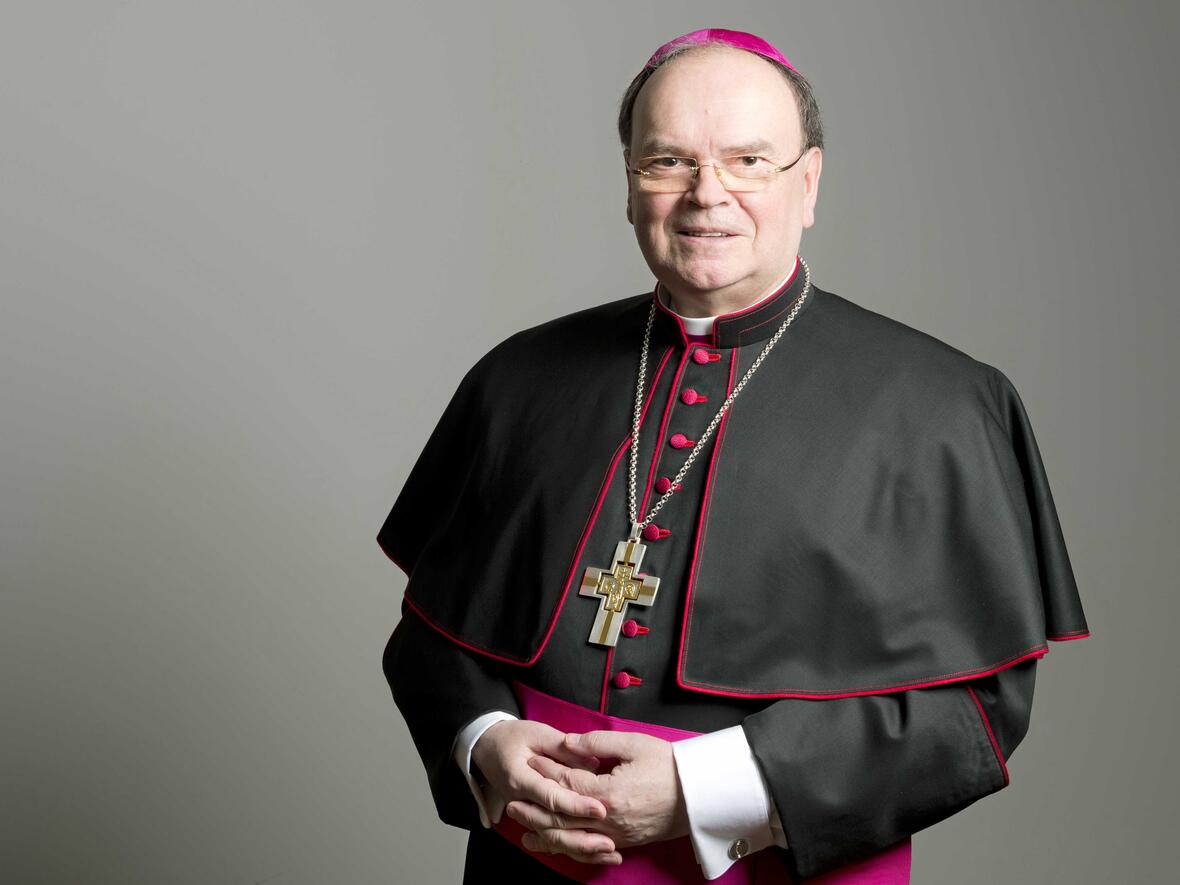 Bischof Dr. Bertram Meier wendet sich in einem Schreiben an alle Pfarreien auf dem Bistumsgebiet. (Foto: Bernd Müller / pba)