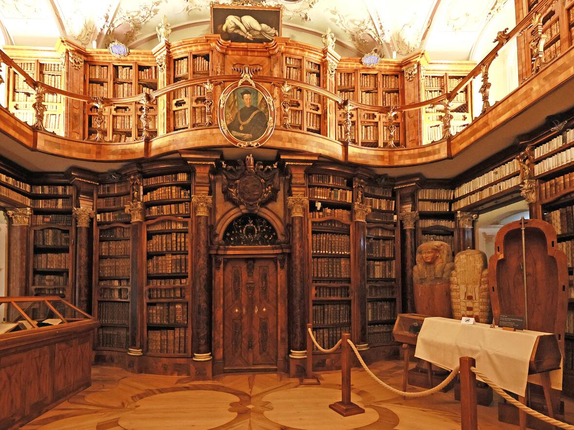 Barocksaal der Stiftsbibliothek von St. Gallen. (Foto: wikimedia)
