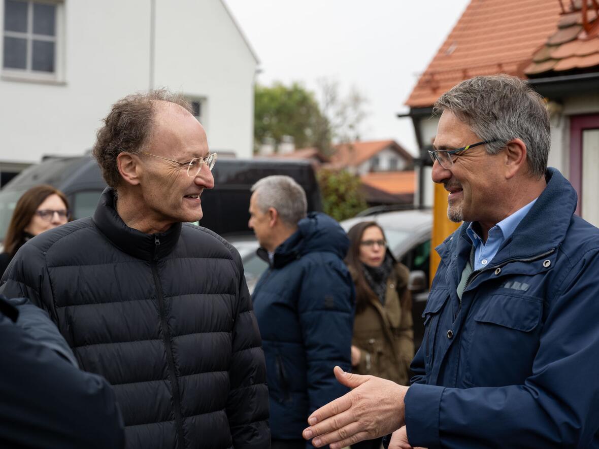 Generalvikar Hacker betonte den Willen der Kirche, den Studierenden in Benediktbeuern an der Seite zu stehen.