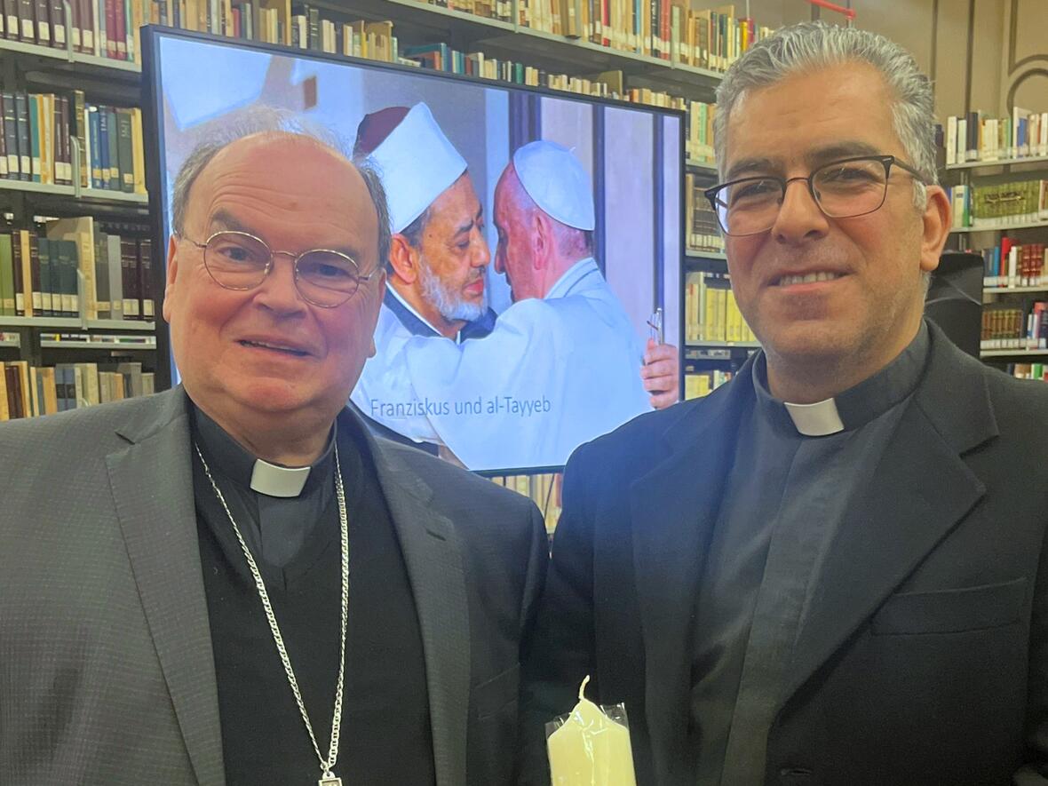 Bischof Bertram mit Wasim Salman (Foto: DBK).