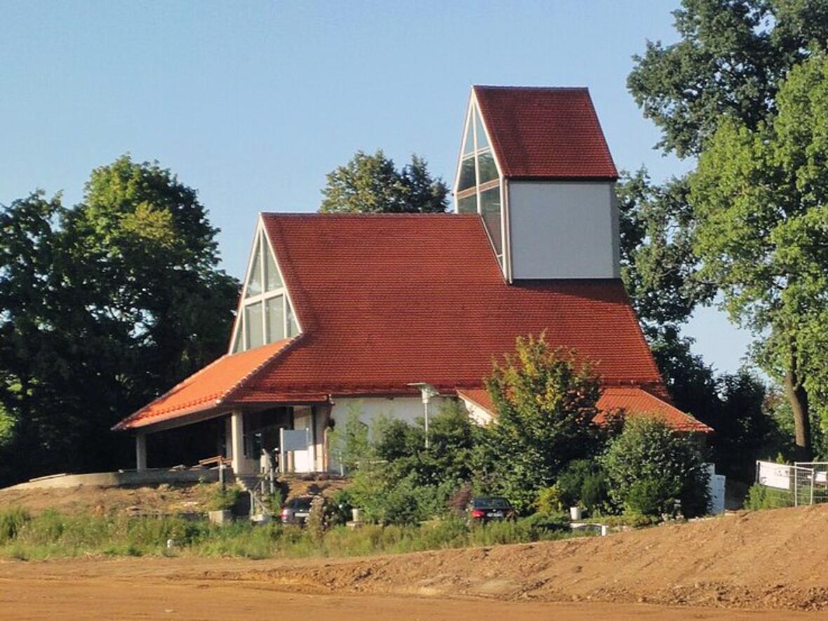 Autobahnkirche Adelsried. (Foto: Jkü / wikimedia)
