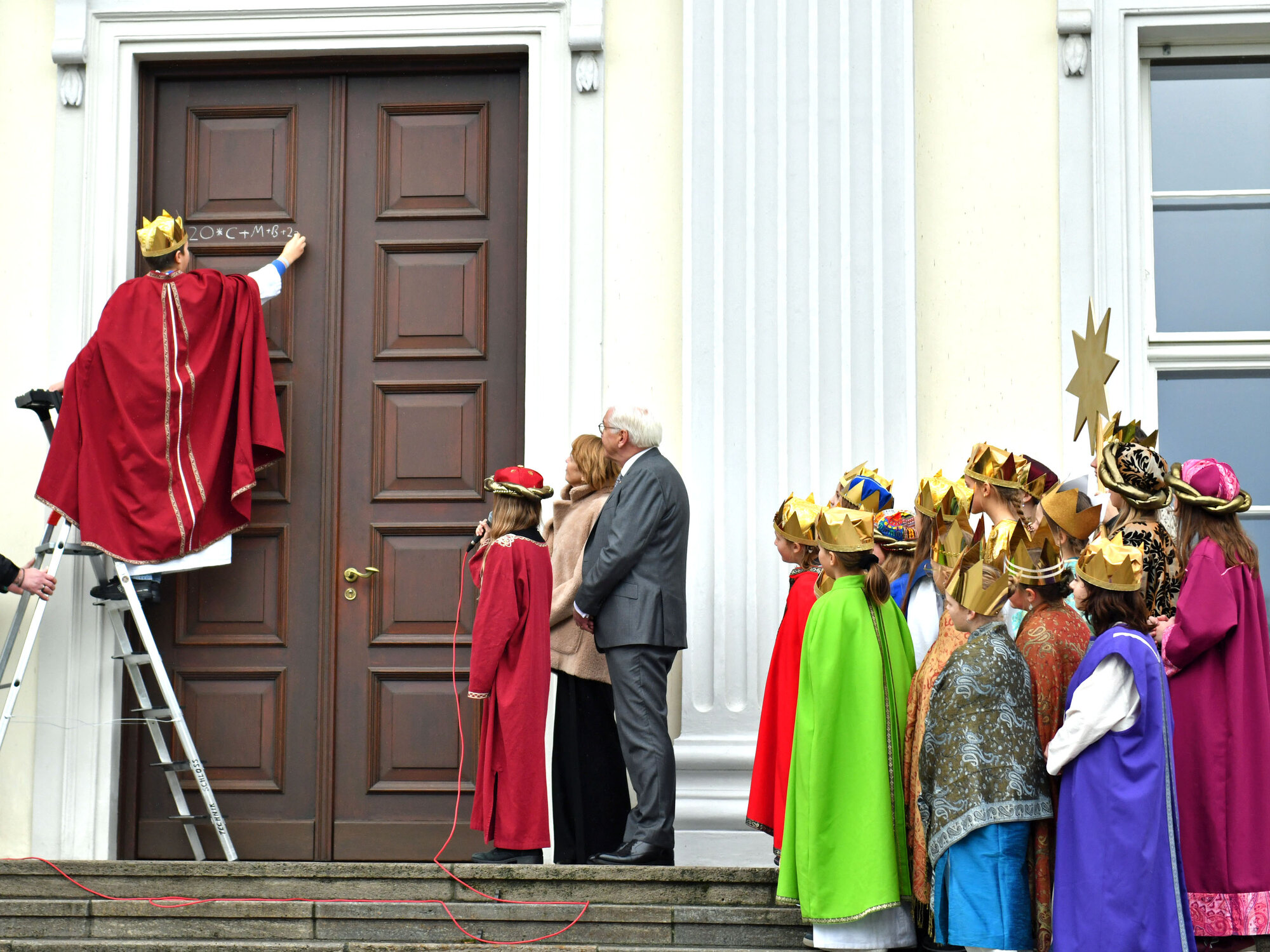 Sternsinger aus Kempten von Bundespräsident empfangen (Foto Nicolas Schnall pba)