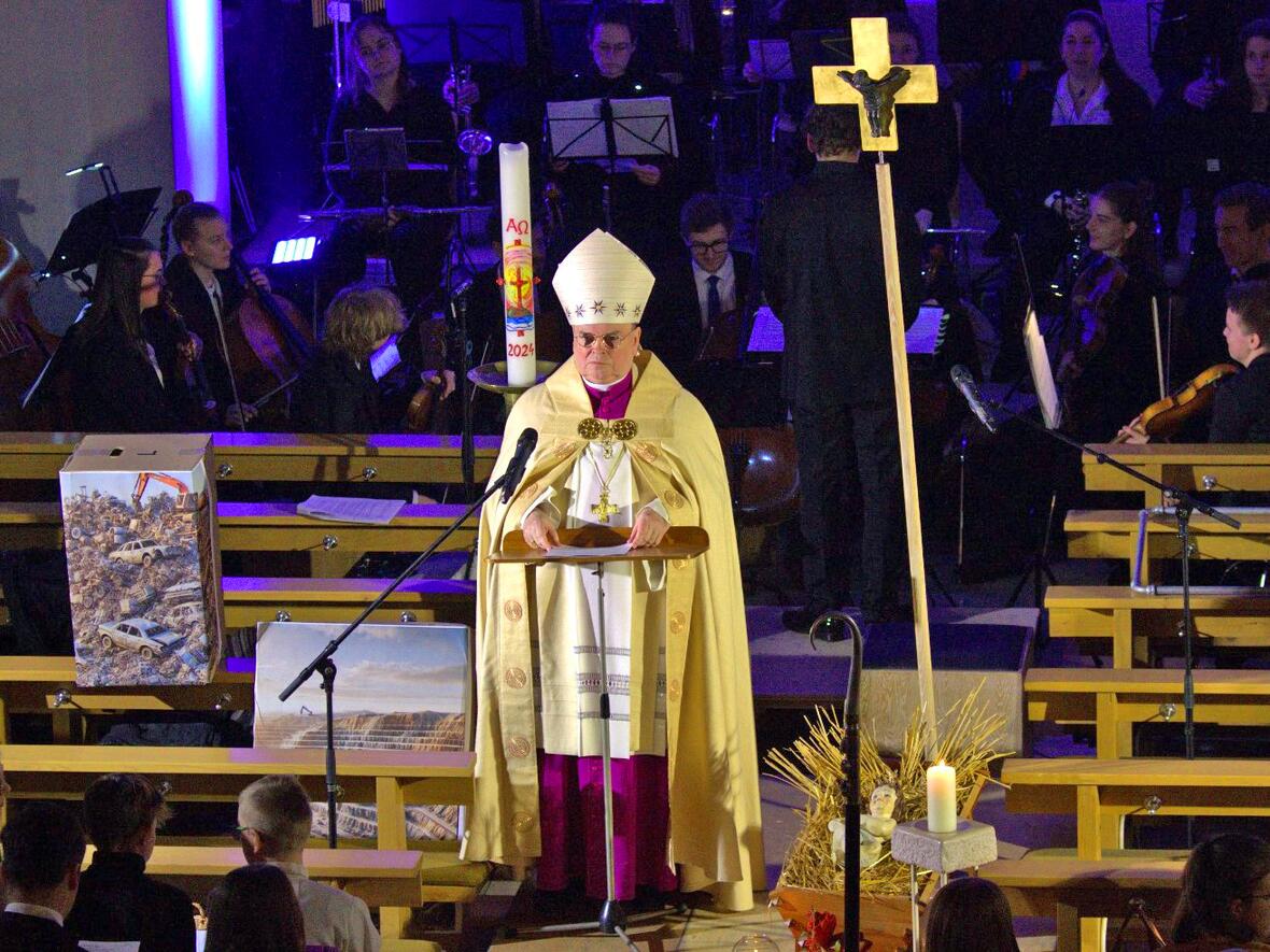 Am 2. Januar war Bischof Bertram zu Gast in Herlikofen. (Foto: Robin Sing)