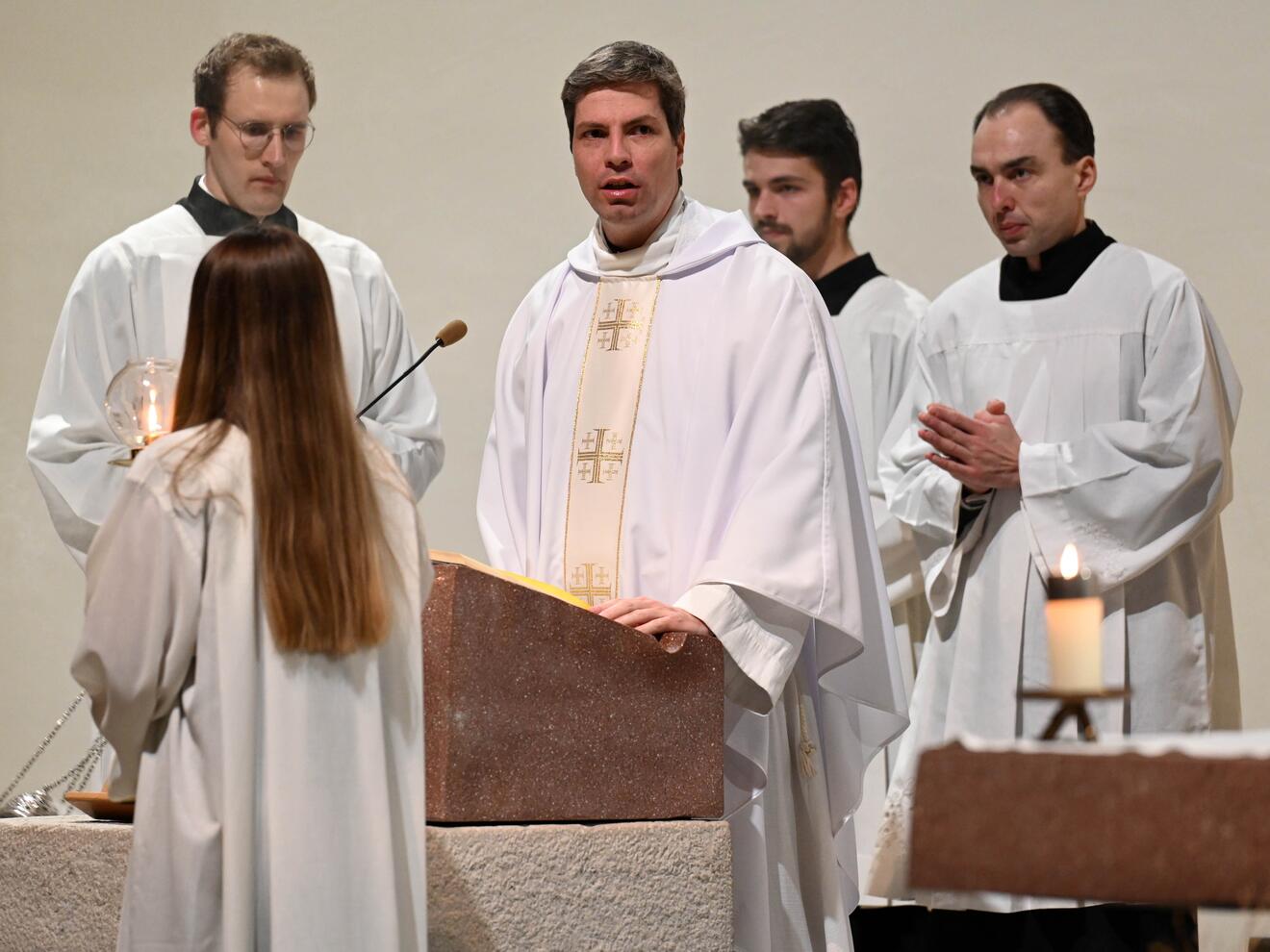 Pfarrer Gabriel Bucher, Leiter der KHG, verkündete das Evangelium. 